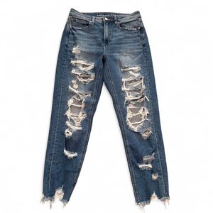 American Eagle Ripped Mom Jeans Size 6 Regular